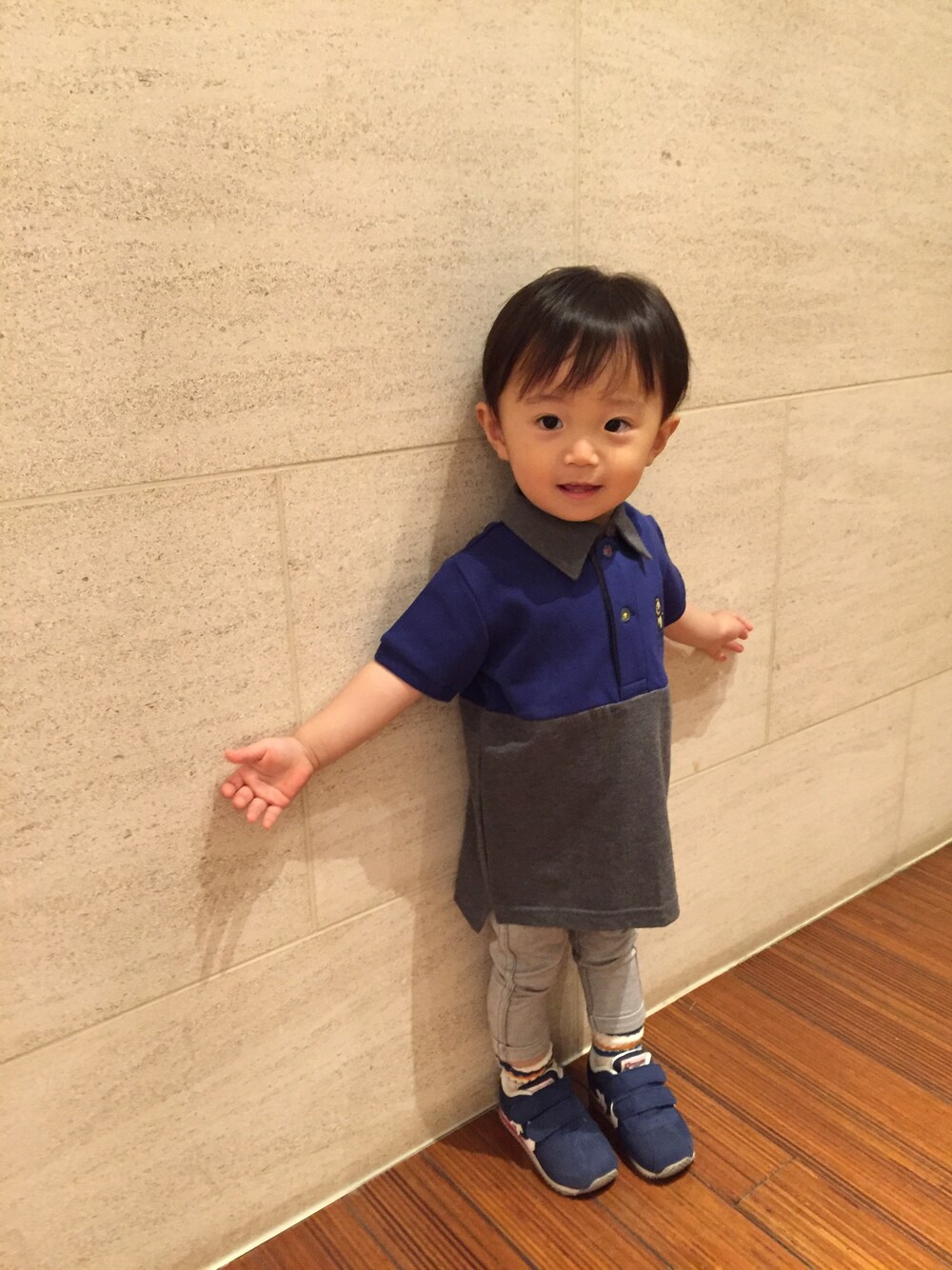 「おとこのこ、1歳、１歳８ヶ月、ポロシャツ」｜「BARNEYS NEWYORKのアイテム（ポロシャツ、ブルー系）」を使った、ponta2014さん（キッズ・80cm）の春コーディネートの1枚目の写真