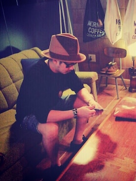 「GU（ジーユー）のアイテム（ニット/セーター、ブラック系）」を使った、ターボさん（メンズ）の秋コーディネート