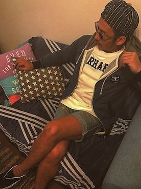 「VISSLA（ヴィスラ）のアイテム」を使った、ターボさん（メンズ・172cm）の秋コーディネート