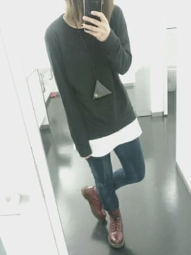 「Dr. Martens（ドクターマーチン）のアイテム（財布/小物）」を使った、aoi!さん（レディース・162cm）の秋コーディネート