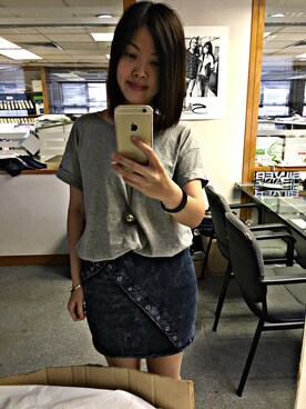 「H&M（エイチ・アンド・エム）のアイテム（Tシャツ/カットソー、グレー系）」を使った、Fion さん（レディース）の春コーディネート