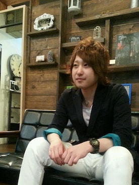 「STUDIOUS（ステュディオス）のアイテム（スラックス）」を使った、クオートさん（メンズ・171cm）の春コーディネート