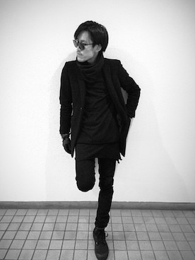 「THOM KROM（トムクロム）のアイテム（スウェット）」を使った、白黒つけ太郎さん（メンズ・173cm）の冬コーディネート