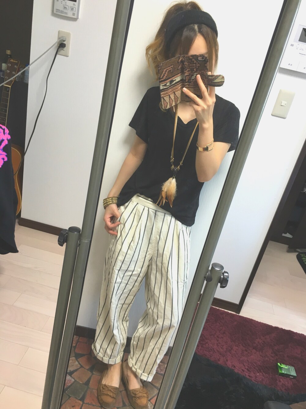 「RETRO GIRL、OZOC、チャイハネ、LOWRYS FARM、ターバン、無地T、ストライプパンツ、モカシン、カジュアルコーデ、パンツスタイル」｜「LOWRYS FARMのアイテム（ヘアバンド、ブラック系）」を使った、wakapiさん（レディース・153cm）の夏コーディネートの1枚目の写真