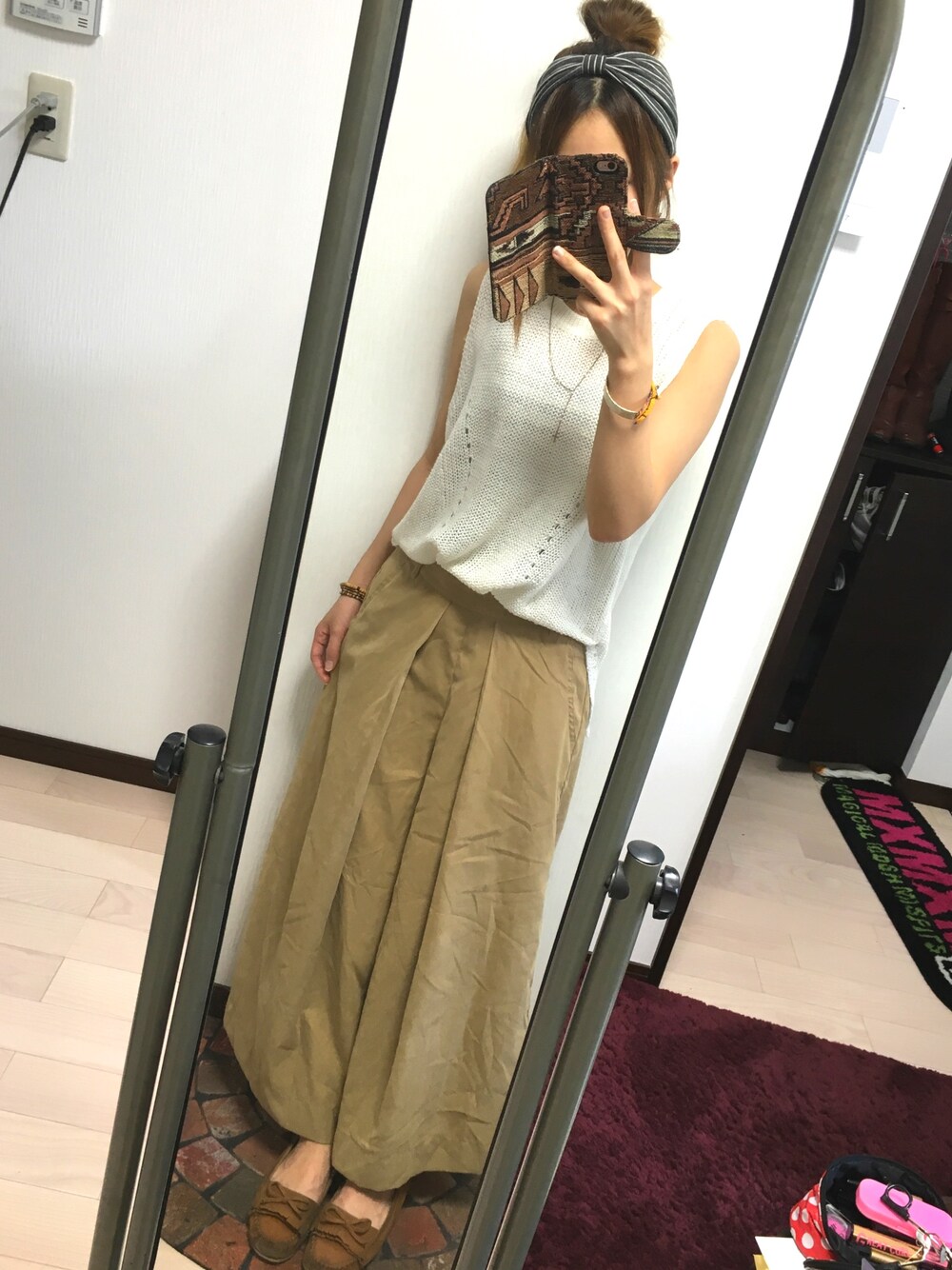 「RETRO GIRL、OZOC、Ungrid、ターバン、お団子ヘアー、ニットベスト、ガウチョパンツ、summer、オトナカジュアル」｜「RETRO GIRLのアイテム（ヘアバンド、グレー系）」を使った、wakapiさん（レディース・153cm）の夏コーディネートの1枚目の写真