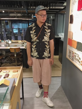 「Vivienne Westwood（ヴィヴィアンウエストウッド）のアイテム（ソックス/靴下、その他）」を使った、陳騷さん（メンズ・187cm）の秋コーディネート