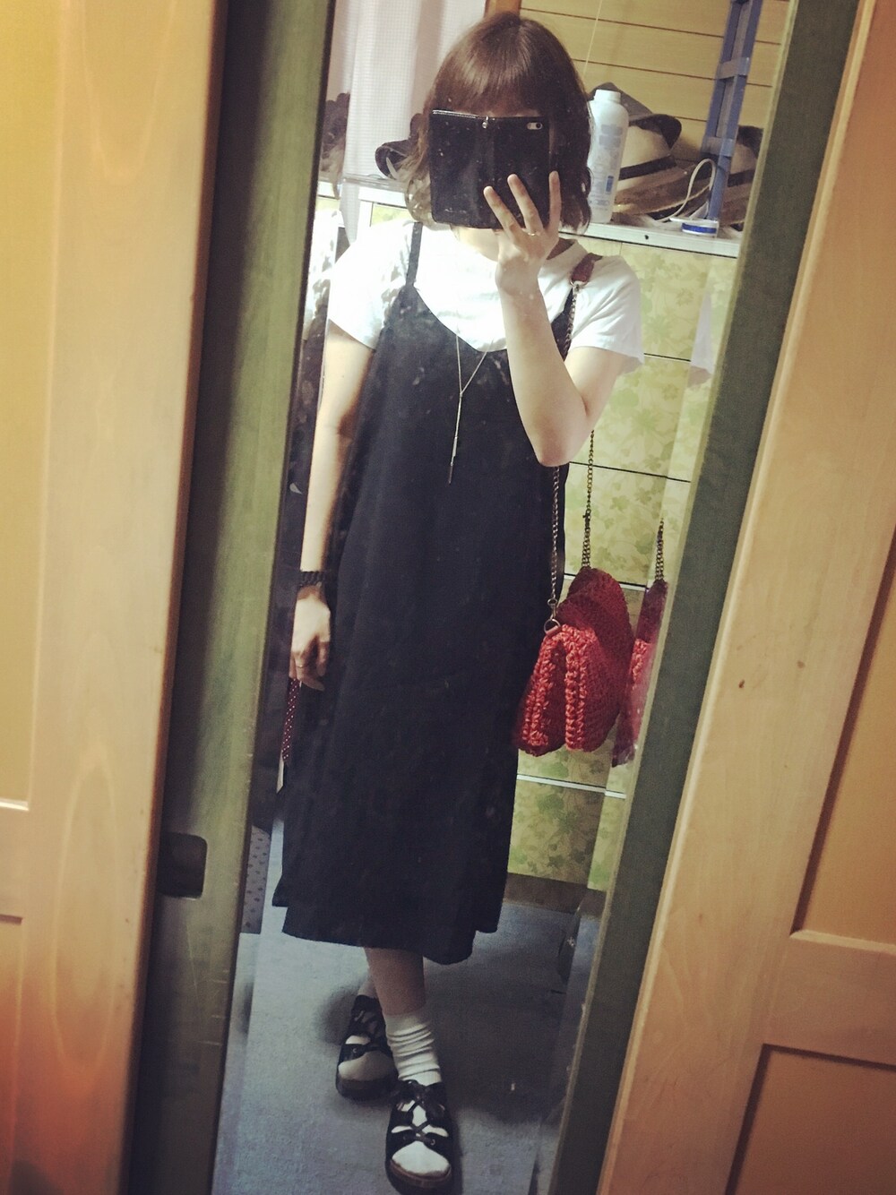 「大人カジュアル、ootd、キャミワンピ、レースアップサンダル、GLOBAL WORK、LEPSIM LOWRYS FARM、ボブ」｜「GLOBAL WORKのジョーゼットロングキャミワンピース/723619（ワンピース、ブラック系）」を使った、もえこさん（レディース・160cm）の夏コーディネートの1枚目の写真