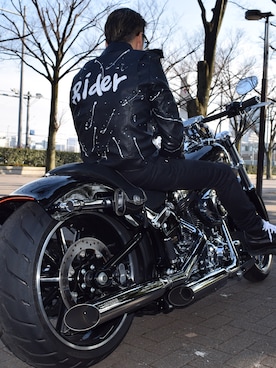 「シャネル」｜「アイテム（ライダースジャケット）」を使った、dimariaselectさん（メンズ・165cm）の冬コーディネート