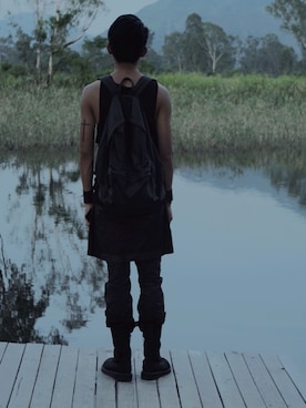 「ZAM BARRETT（ザム　バレット）のZam Barrett MESHTANK（タンクトップ、ブラック系）」を使った、HinsonNgさん（メンズ・177cm）の夏コーディネート