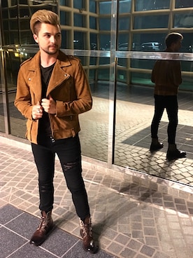 「MOTO」｜「アイテム（その他アウター）」を使った、Ian Michael Crummさん（メンズ・178cm）の秋コーディネート