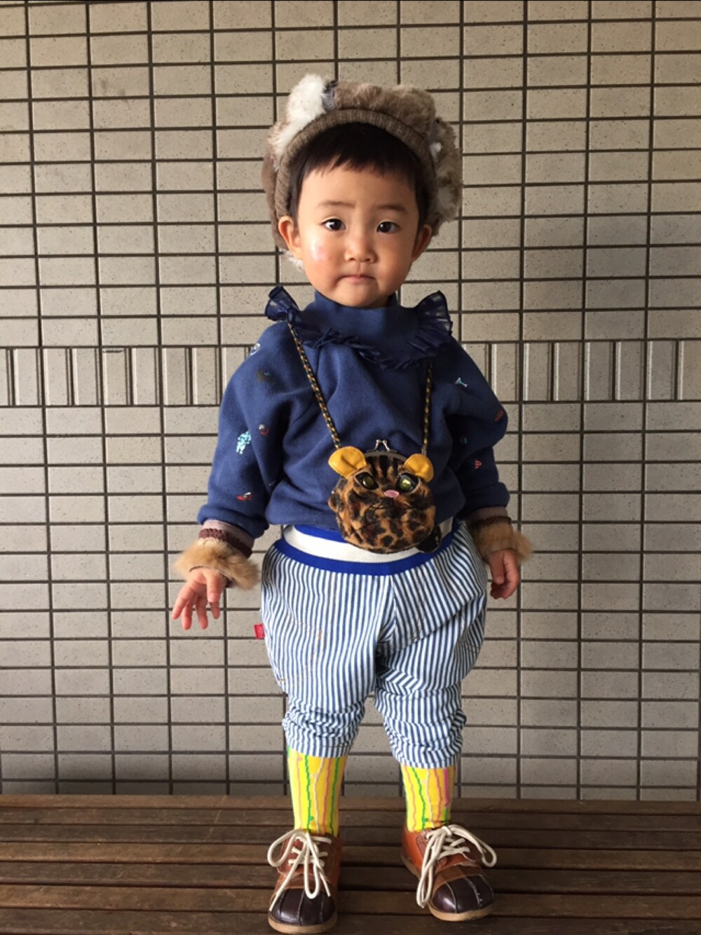 「ブーフーウーWEARコンテスト、One deux Boo、ブーフーウー、BOOFOOWOO、ペアコーデ、色違いコーデ、いつもサイズ感参考に成ります、息子溺愛同盟組みませんか、…なんてとても言えましぇん（´-`）」｜「BOOFOOWOOのベレー帽（ハンチング/ベレー帽、グレー系）」を使った、JOE COOLさん（キッズ・90cm）の冬コーディネートの1枚目の写真