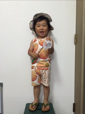 「BOOFOOWOO」｜「アイテム（その他）」を使った、JOE COOLさん（キッズ・90cm）の夏コーディネート