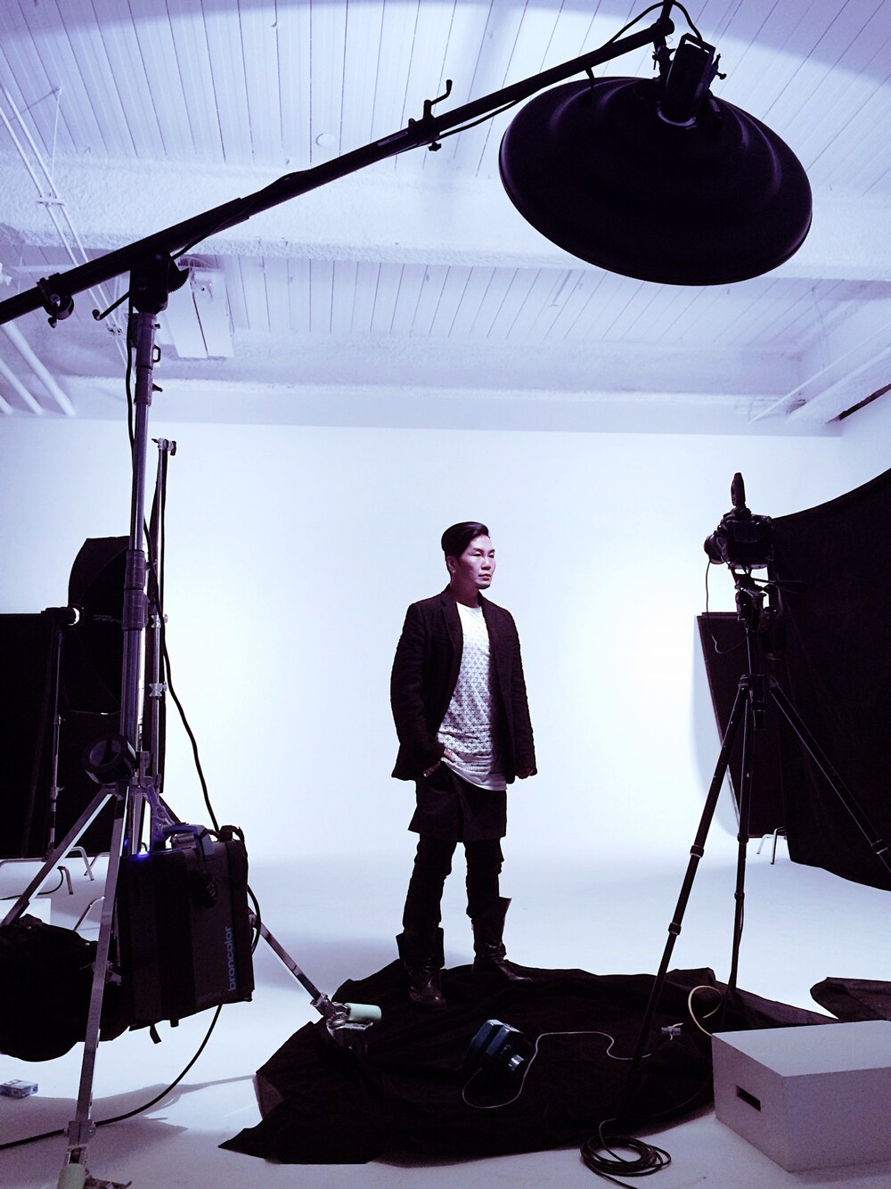 「Ann DEMEULEMEESTERのアイテム（スーツジャケット、ブラック系）」を使った、dannyshihさん（メンズ・175cm）の冬コーディネートの1枚目の写真