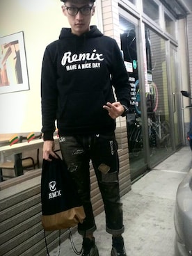 「REMIX（リミックス）のアイテム（その他）」を使った、陳立威さん（メンズ・179cm）の冬コーディネート