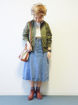 「フレアデニム」｜「アイテム（MA-1）」を使った、kumiosadaさん（レディース・155cm）の秋コーディネート