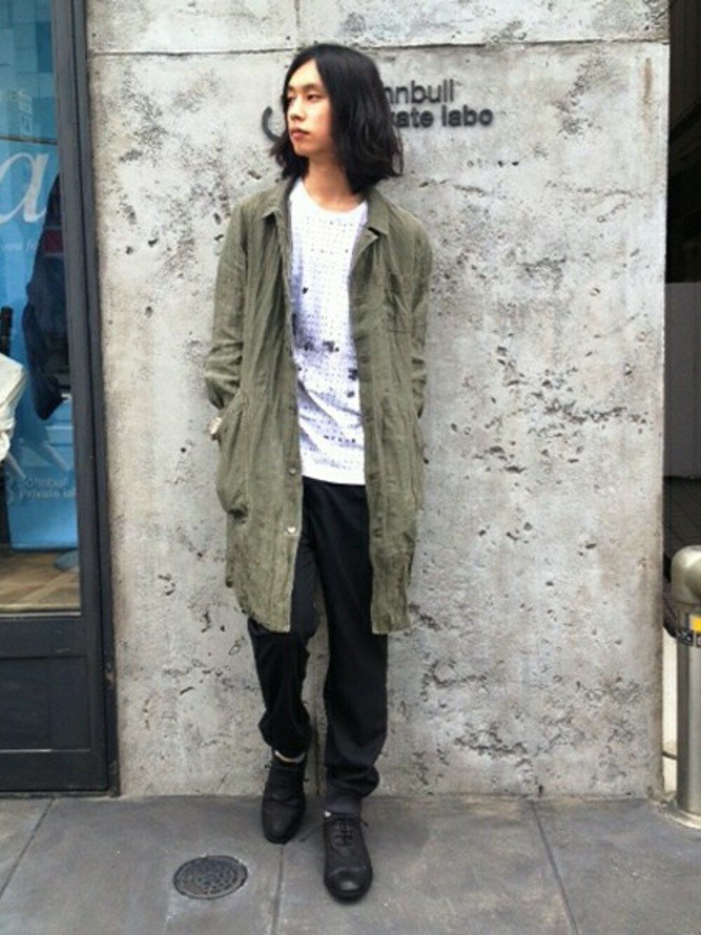 「WEAR始めました！」｜「Johnbull Private laboのコーティングコート(12337)（ステンカラーコート、グリーン系）」を使った、Johnbull Private laboさん（メンズ・183cm）の夏コーディネートの1枚目の写真