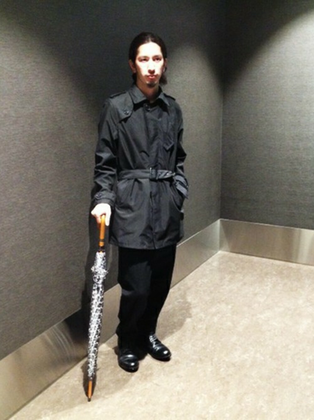「WEAR始めました！」｜「Johnbull Private laboのウールスラックス(11753)（スラックス、ブラック系）」を使った、Johnbull Private laboさん（メンズ・170cm）の秋コーディネートの1枚目の写真