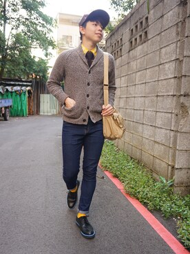 「WHILE（ワイル）のアイテム（その他シューズ）」を使った、Alan Chouさん（メンズ・174cm）の冬コーディネート