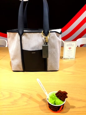 「SKAGEN（スカーゲン）のアイテム（トートバッグ、ブルー系）」を使った、Yvintage9さん（メンズ・172cm）の秋コーディネート