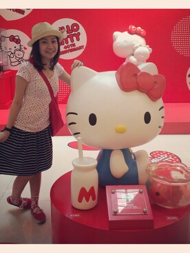 「アイテム（スニーカー、レッド系）」を使った、CherryChanさん（レディース・150cm）の夏コーディネート