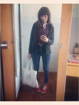 「VANS（バンズ）のアイテム（スニーカー、レッド系）」を使った、CherryChanさん（レディース・150cm）の冬コーディネート