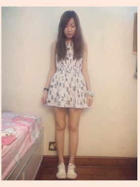 「JAGURA（ジャグラー）のアイテム（スニーカー、ホワイト系）」を使った、CherryChanさん（レディース・150cm）の夏コーディネート