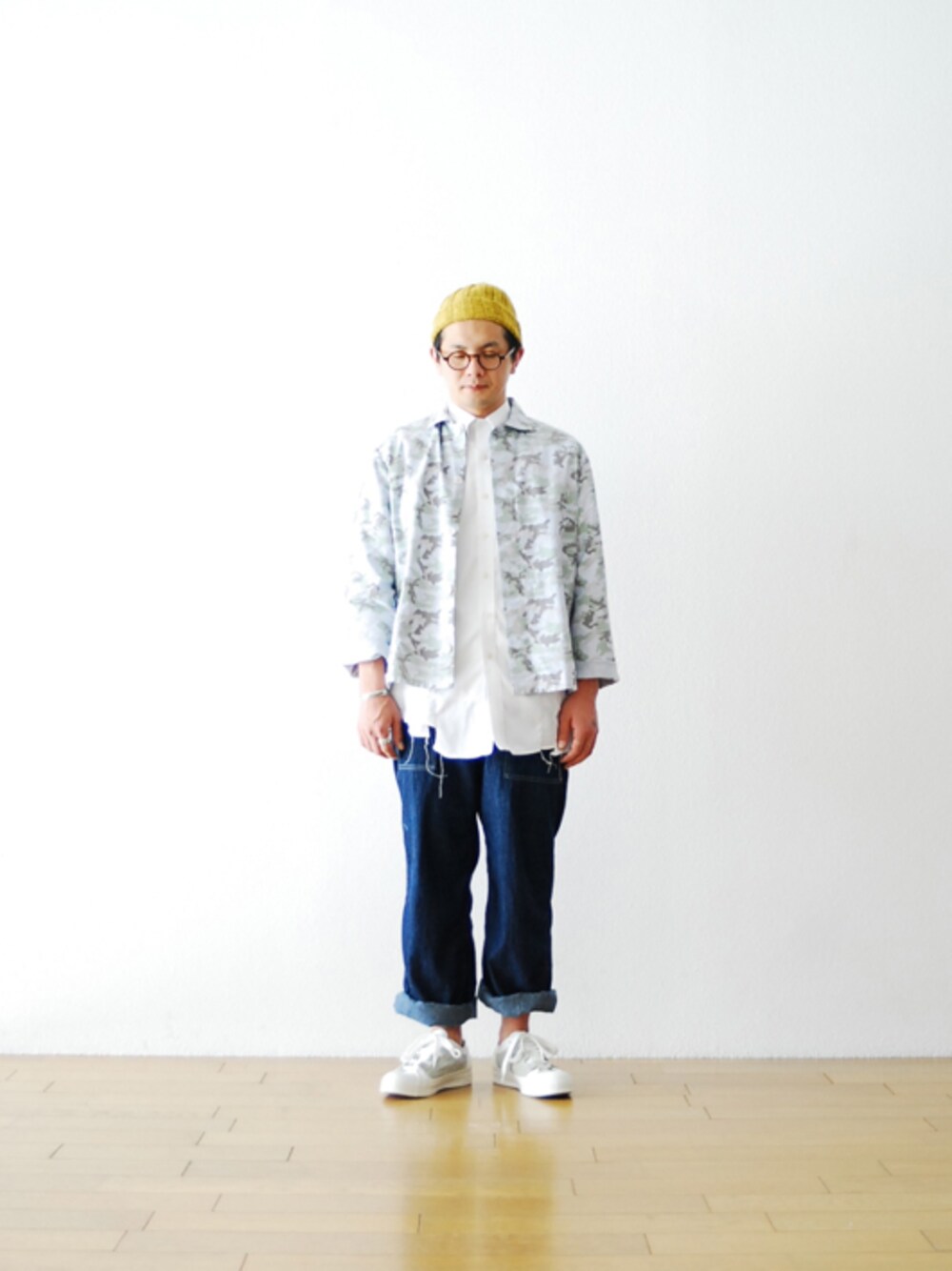 その他のその他アウターを着用したメンズの春コーディネートの1枚目の写真