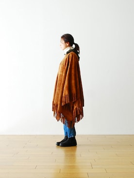 「アイテム（ポンチョ）」を使った、WONDERMOUNTAINさん（レディース・158cm）の秋コーディネート