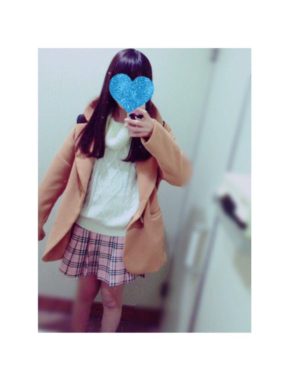 「INGNIのケーブルオフタートル/ニット-2015AW-（ニット/セーター、ホワイト系）」を使った、か こ ち む .さん（レディース・155cm）の冬コーディネートの1枚目の写真