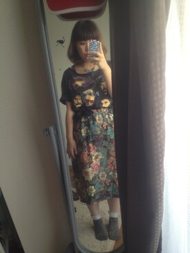 「古着のアイテム（Tシャツ/カットソー、ブラック系）」を使った、いしこ。さん（レディース・156cm）の春コーディネート