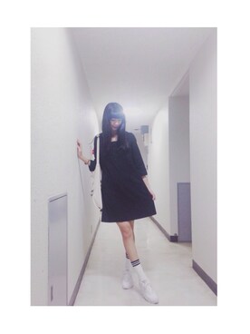 「靴下屋（クツシタヤ）のアイテム（ソックス/靴下、ホワイト系）」を使った、MISAKIさん（レディース・176cm）の秋コーディネート