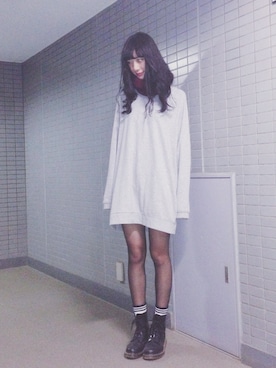 「FOREVER 21（フォーエバー トゥエンティーワン）のアイテム（スウェット、グレー系）」を使った、MISAKIさん（レディース・176cm）の秋コーディネート