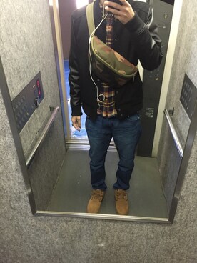 「UGG」｜「アイテム（スタジャン）」を使った、ゆーきさん（メンズ・180cm）の秋コーディネート