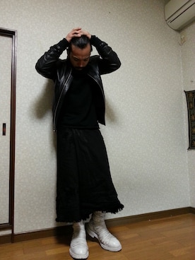 「ブラック×ホワイト」｜「アイテム（ミリタリージャケット）」を使った、jesse@heIkさん（メンズ・171cm）の秋コーディネート