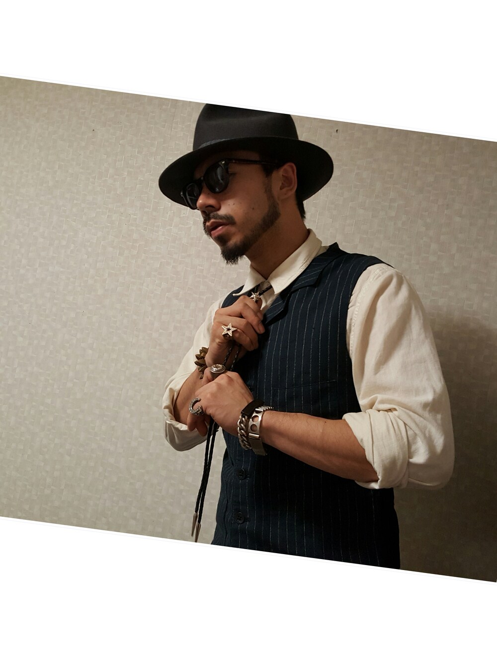 「シャツ」｜「OLD JOE&COのアイテム（帽子、ブラック系）」を使った、jesse@heIkさん（メンズ・171cm）の秋コーディネートの1枚目の写真