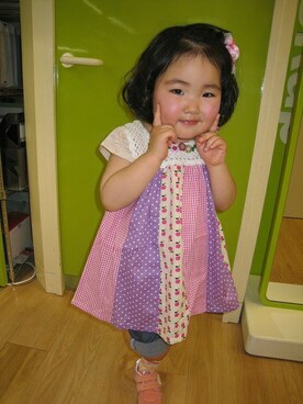 「kladskap（クレードスコープ）のアイテム（チュニック）」を使った、petit　main・b-roomさん（キッズ・100cm）の春コーディネート