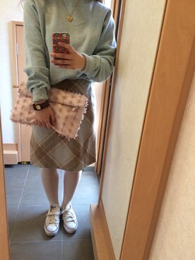 「flower（フラワー）のアイテム（クラッチバッグ）」を使った、のんみちさん（レディース・156cm）の秋コーディネート