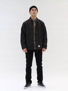 「STUSSY（ステューシー）のアイテム（ニットキャップ/ビーニー）」を使った、ストックルーム福岡さん（メンズ・178cm）の冬コーディネート