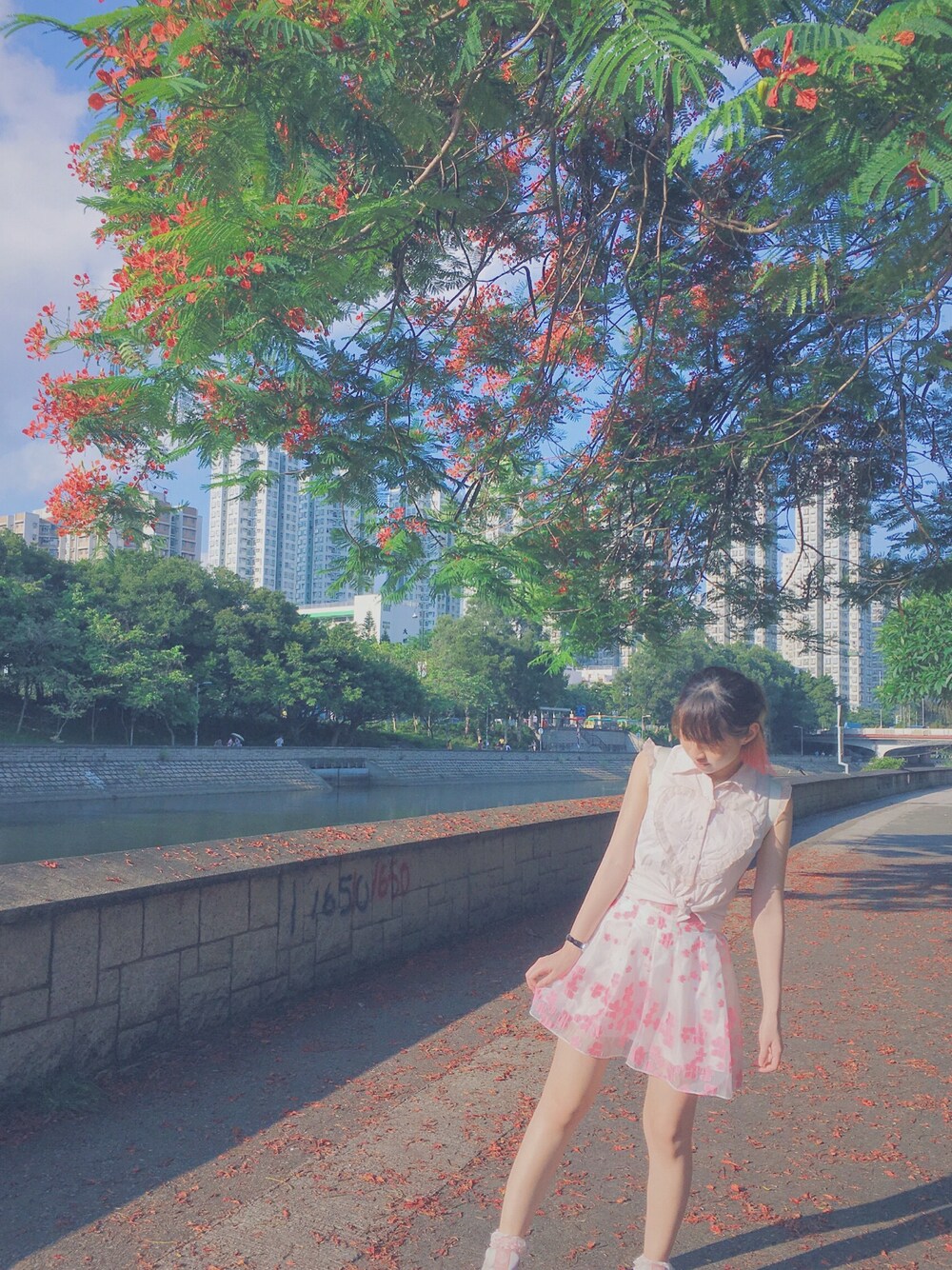 「ootd、夏、Hong Kong、pink」｜「WEGOのアイテム（シャツ/ブラウス、ピンク系）」を使った、PPさん（レディース・160cm）の夏コーディネートの1枚目の写真