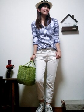 「H&M（エイチ・アンド・エム）のアイテム（シャツ/ブラウス、ホワイト系）」を使った、ayuさん（レディース・160cm）の春コーディネート