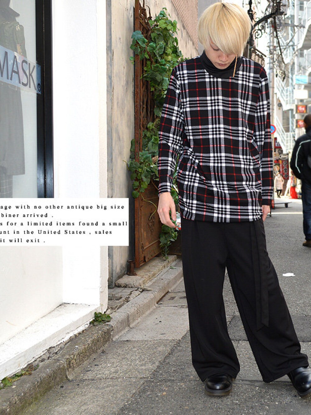 「チェックTシャツ、ハカマパンツ、ガウチョパンツ、KINGLYMASK 、KMK、キングリー、原宿」｜「KINGLYMASKの「Atlast」垂らし ベルト ワイド スーツ スラックス パンツ 

（パンツ、ブラック系）」を使った、KMKSTAFFさん（メンズ・167cm）の冬コーディネートの1枚目の写真