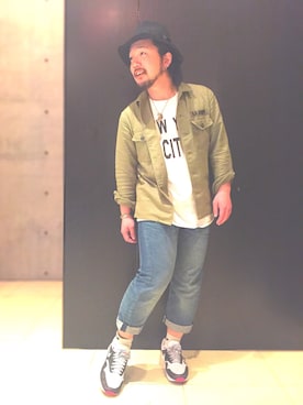 「アイテム（ミリタリージャケット）」を使った、甲斐　ジュンヤさん（メンズ・170cm）の春コーディネート