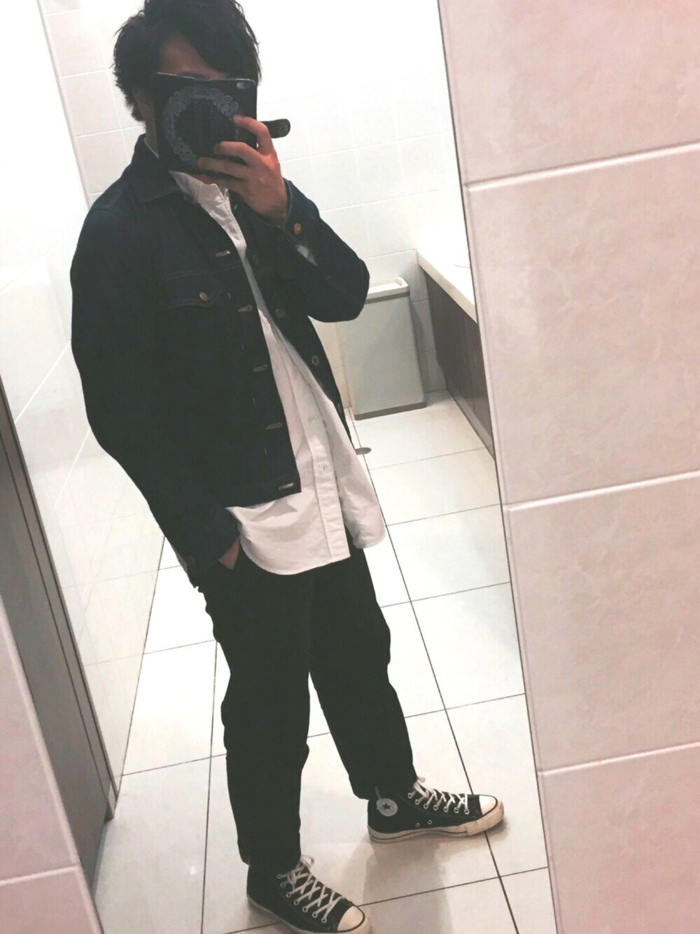 「FREEMANS SPORTING CLUB、graphpaper、BEDWIN & THE HEARTBREAKERS、Dickies、converse、秋冬、長崎」｜「FREEMANS SPORTING CLUBのアイテム（デニムジャケット、ブルー系）」を使った、ikkiさん（メンズ・172cm）の秋コーディネートの1枚目の写真