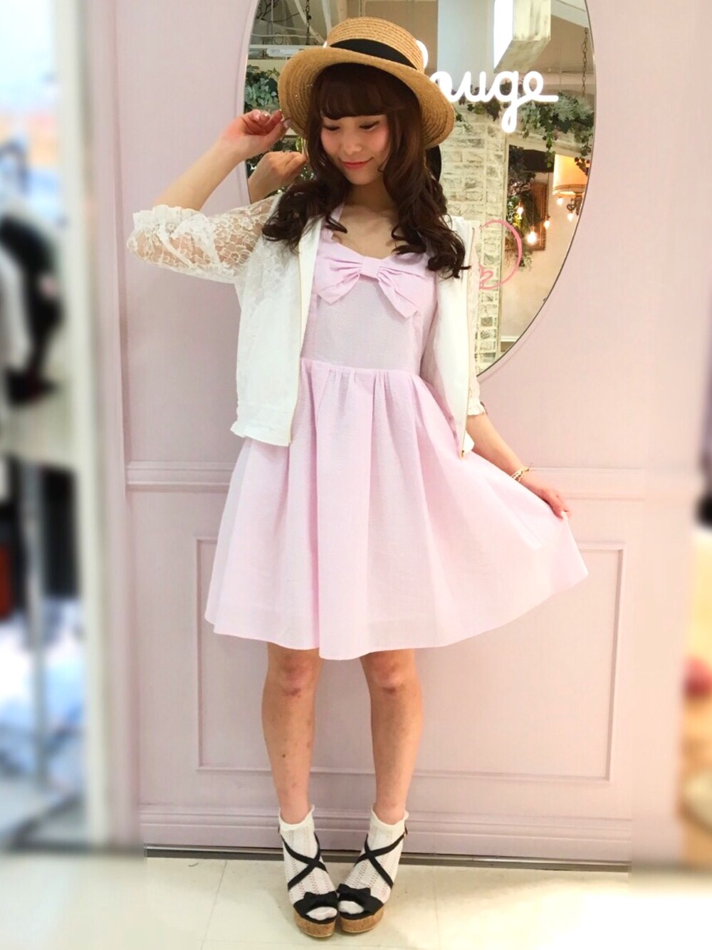 「夏、ワンピース、ピンク、リボン、パーカー、レース、サンダルに靴下、ハット」｜「Ank Rougeのアイテム（ワンピース、ピンク系）」を使った、m a y u さん（レディース・158cm）の春コーディネートの1枚目の写真