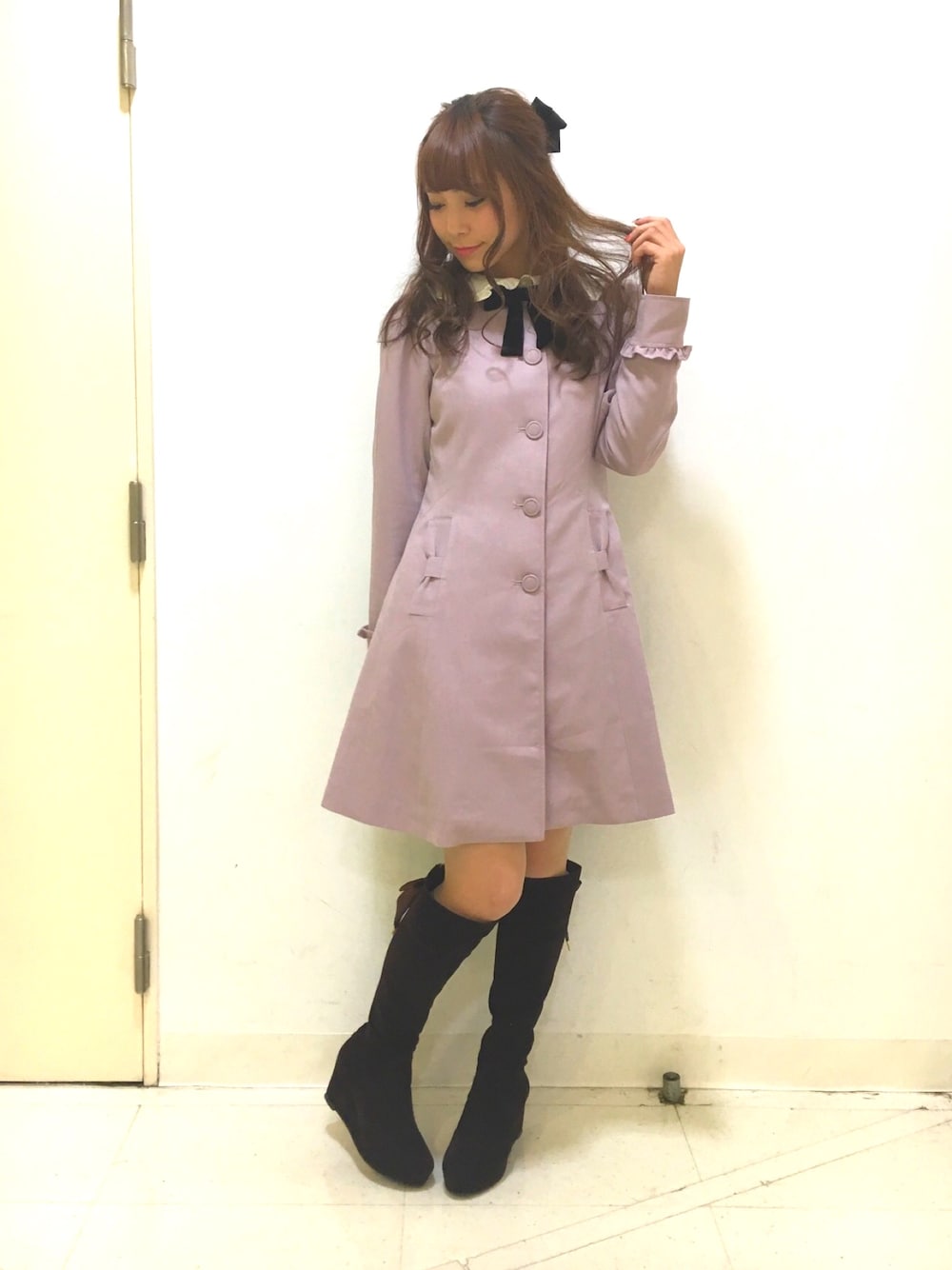 「コート、ドーリー、ガーリー、ニーハイブーツ、リボン、ハーフアップ」｜「Ank Rougeのアイテム（その他アウター、パープル系）」を使った、m a y u さん（レディース・158cm）の秋コーディネートの1枚目の写真
