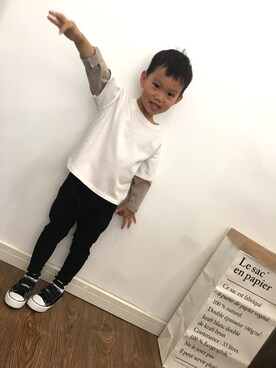 「a nuo kidsのアイテム（Tシャツ/カットソー、ホワイト系）」を使った、小麦色kikiさん（レディース）の春コーディネート