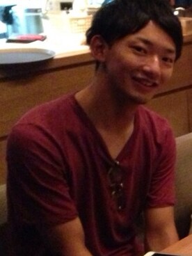 「umit benan（ウミットベナン）のアイテム（Tシャツ/カットソー）」を使った、kskさん（メンズ・171cm）の春コーディネート