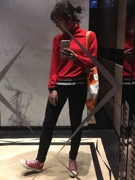 「CONVERSE（コンバース）のアイテム（スニーカー、レッド系）」を使った、craziestcandiさん（レディース・162cm）の秋コーディネート