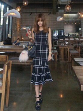 「チェックワンピース」｜「アイテム（財布/小物）」を使った、11AMさん（レディース・162cm）の夏コーディネート