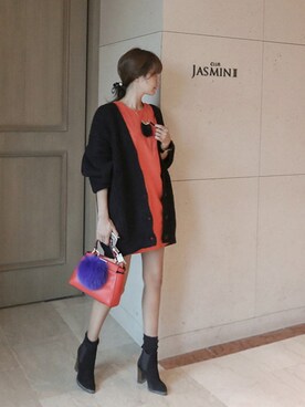 「アイテム（ハンドバッグ、オレンジ系）」を使った、11AMさん（レディース・162cm）の秋コーディネート